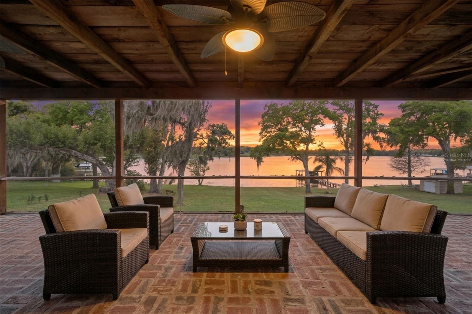 EL BONITO - Residential