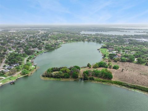 Tiny photo for 2874 E Crooked Lake Drive, Eustis, FL 32726 (MLS # G5110136)