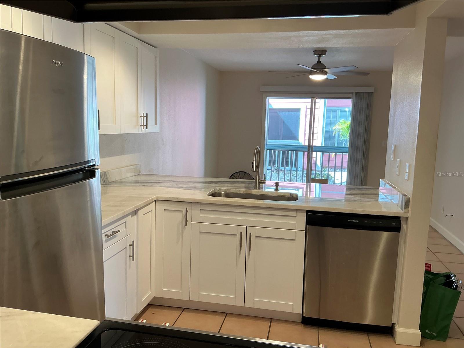 3002 W CLEVELAND STREET B4