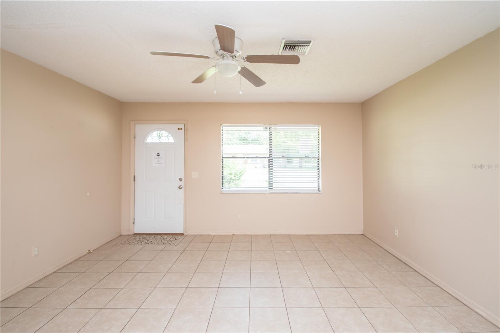 HILL N DALE - Residential Lease