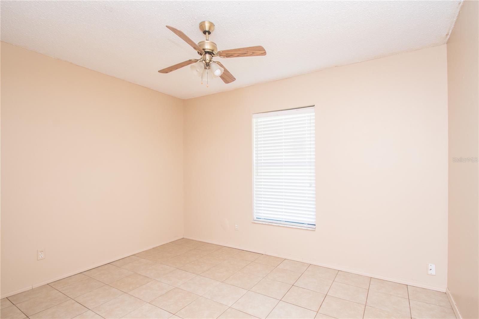 HILL N DALE - Residential Lease