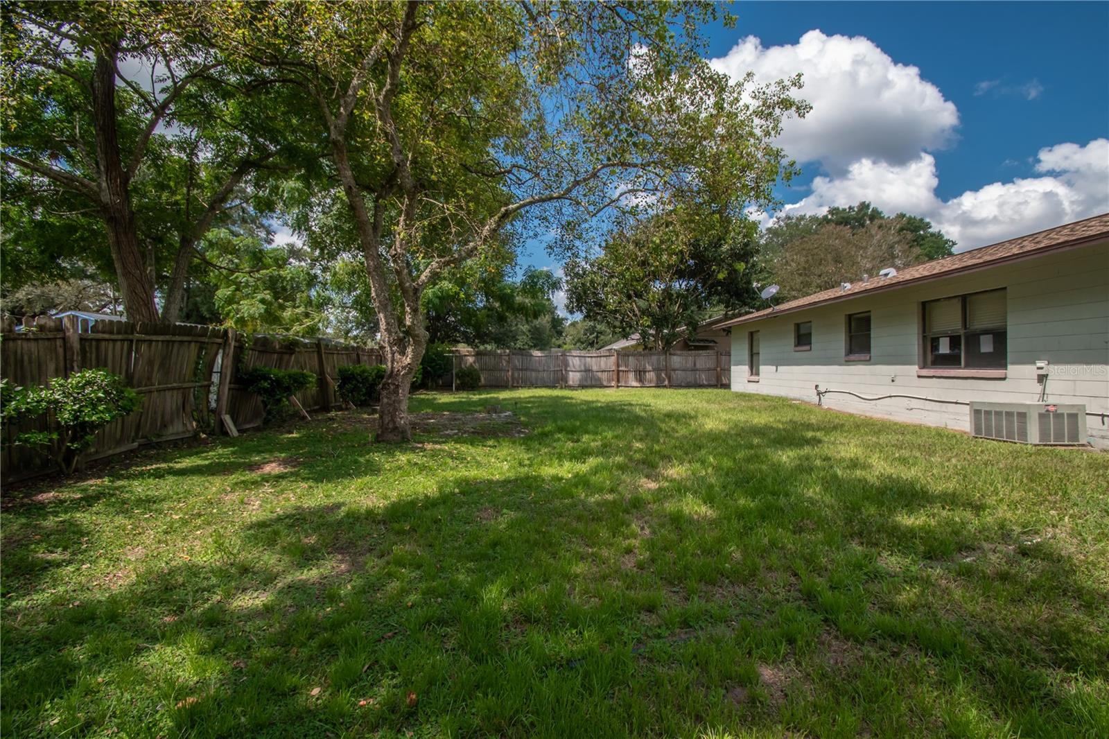 HILL N DALE - Residential Lease