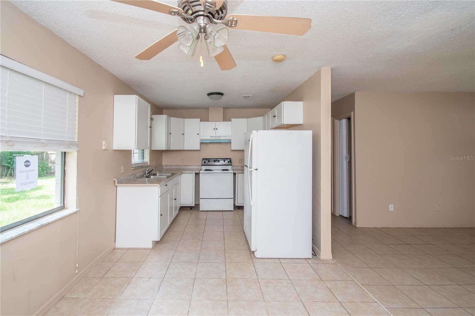 HILL N DALE - Residential Lease