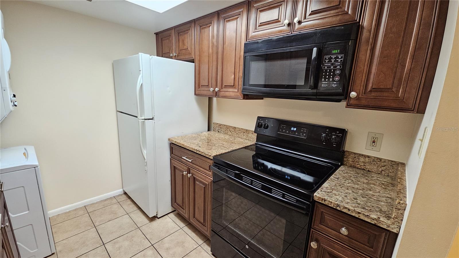 SANDLEWOOD CONDO - Residential Lease