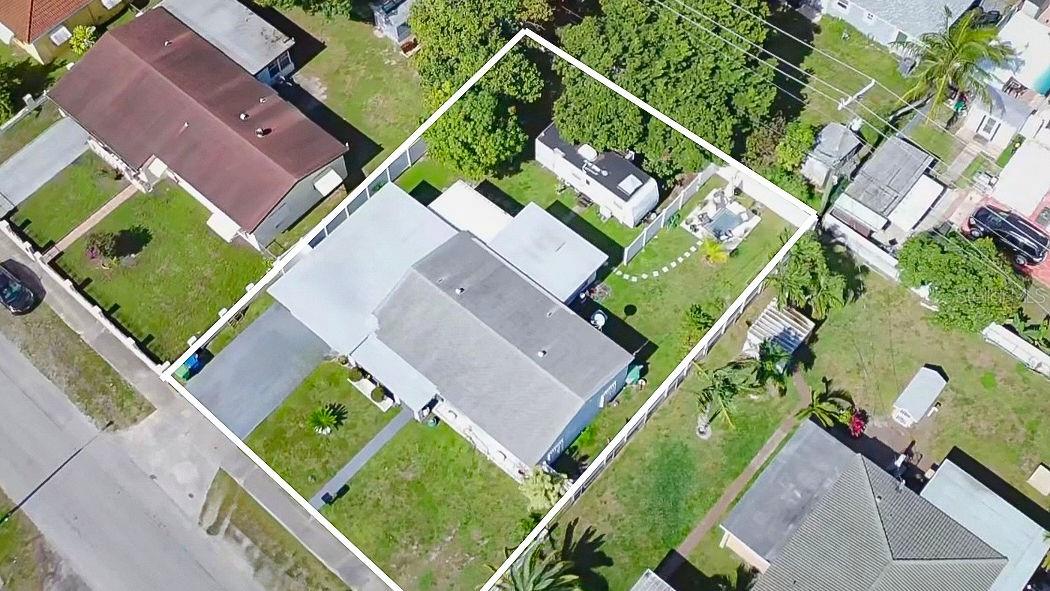 GREENVILLE MANOR - Residential