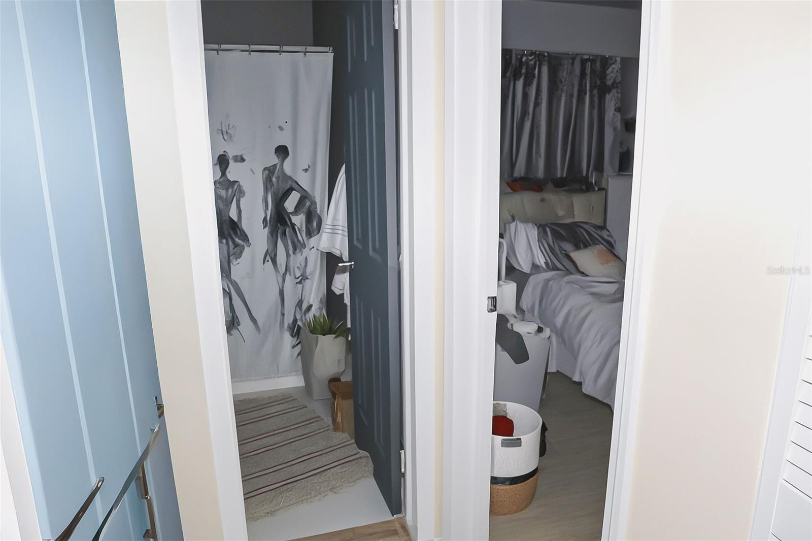 GREENVILLE MANOR - Residential