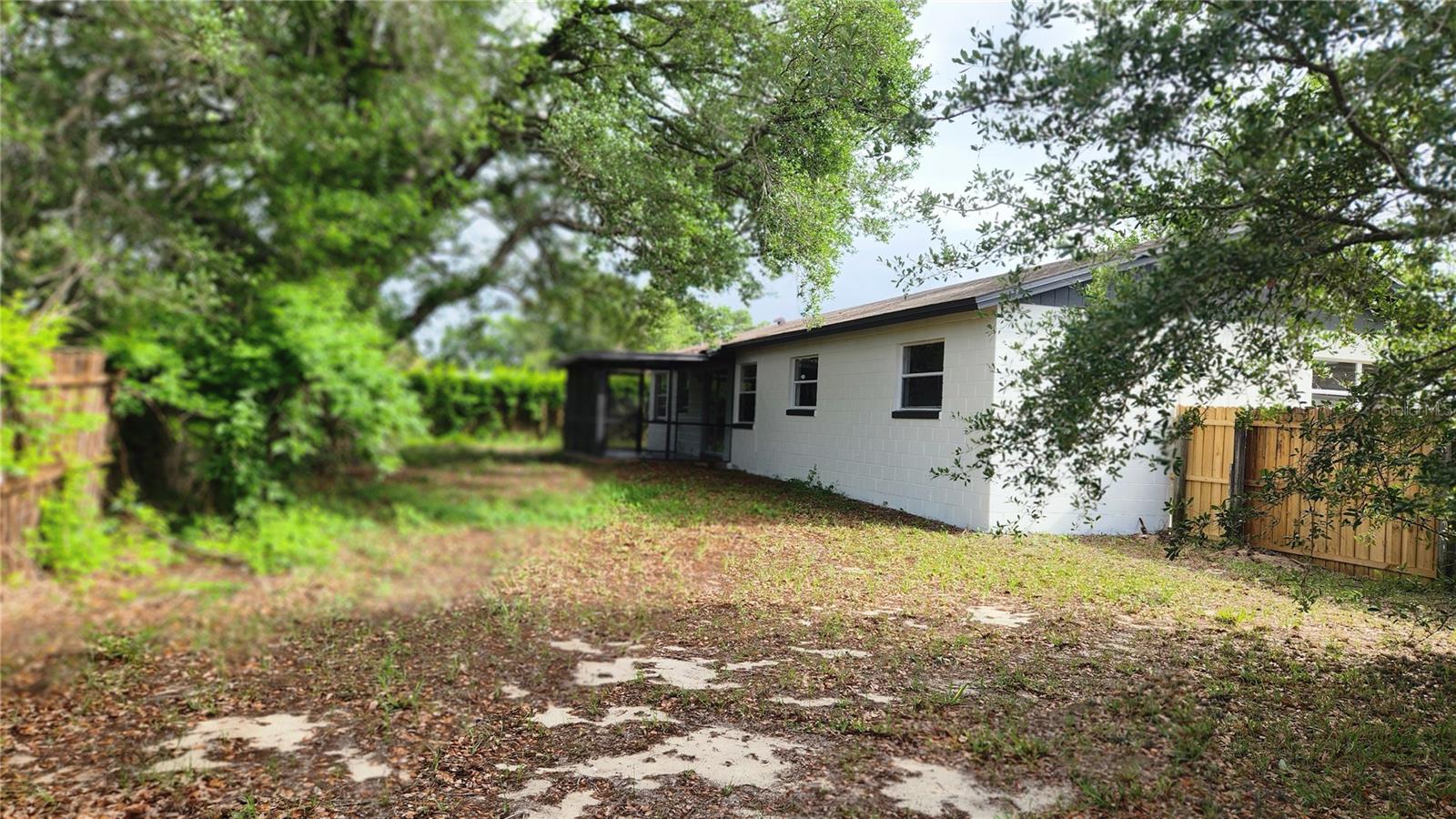 FOX BRIAR - Residential