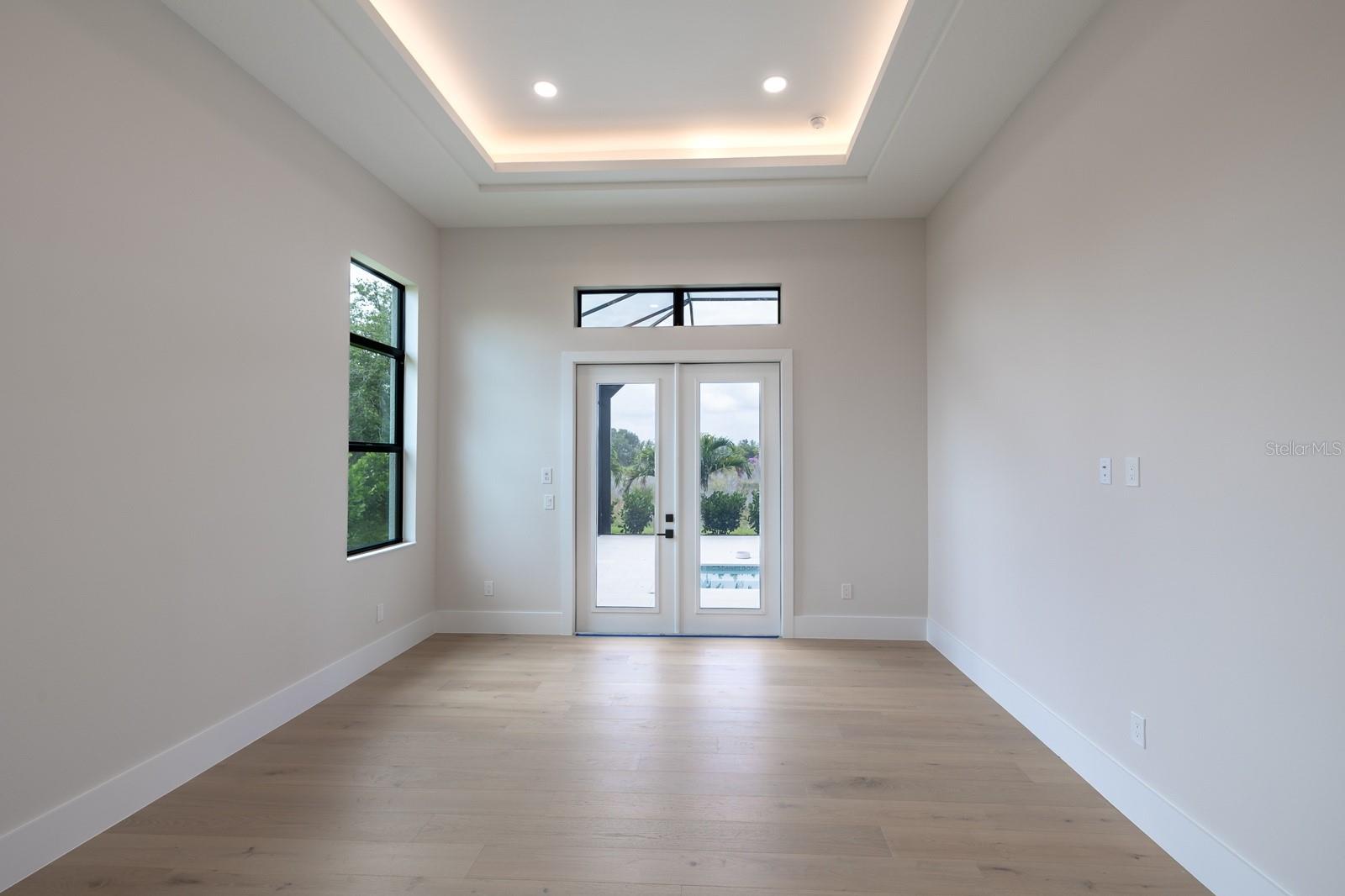 200 BLUE PEARL CT.