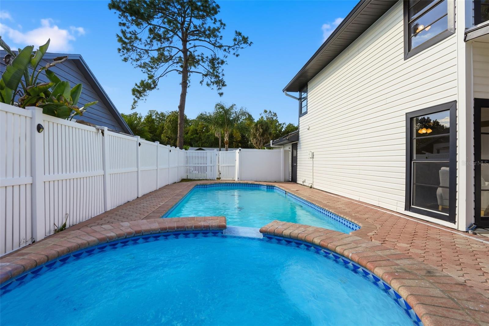 COUNTRY PLACE UNIT VI - Residential