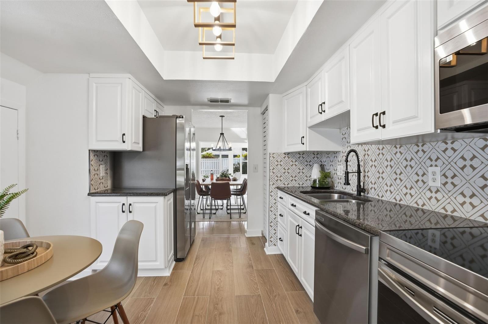 COUNTRY PLACE UNIT VI - Residential