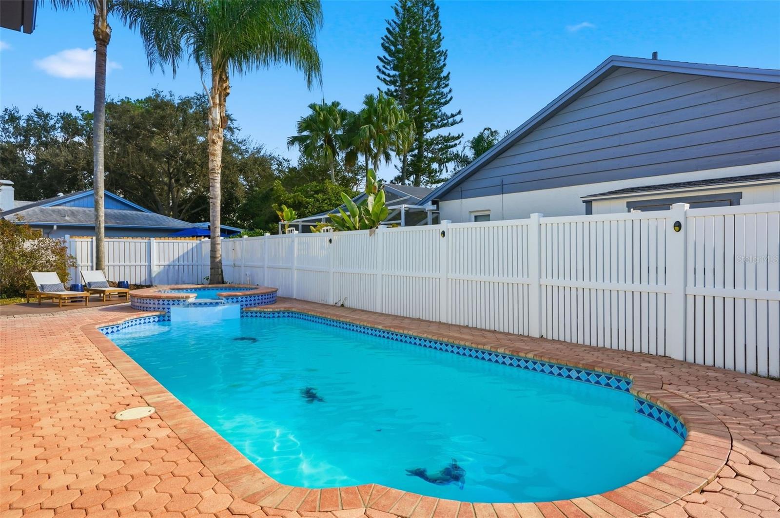 COUNTRY PLACE UNIT VI - Residential