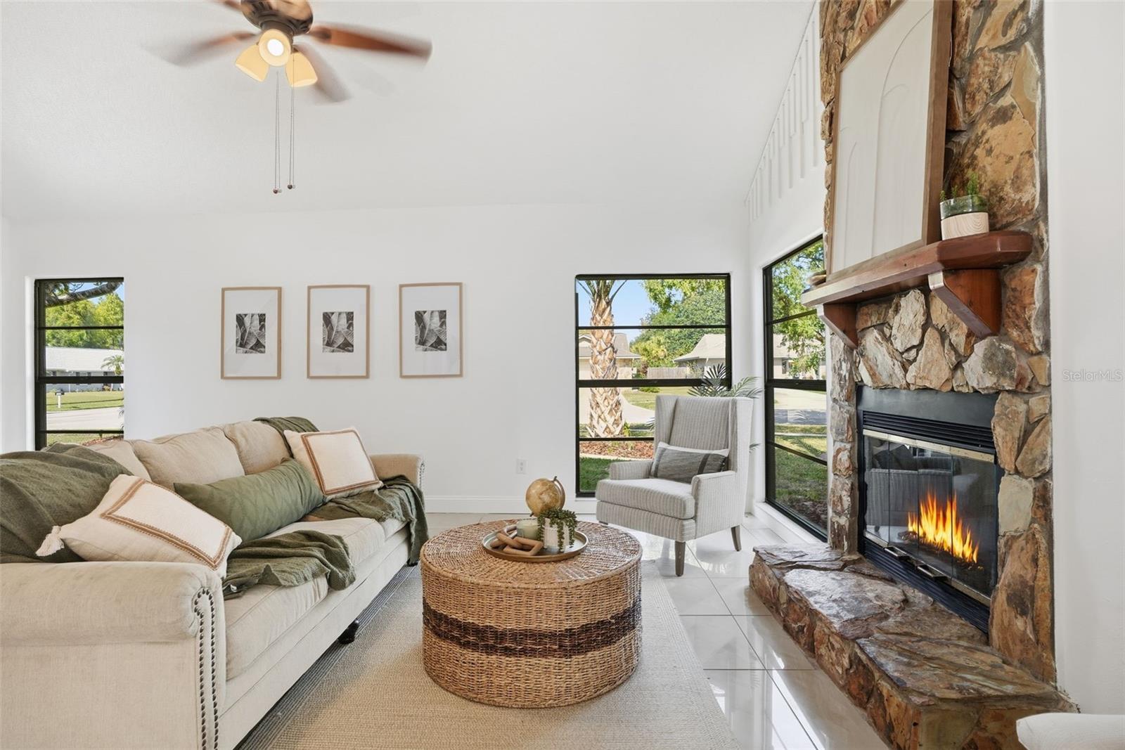 COUNTRY PLACE UNIT VI - Residential