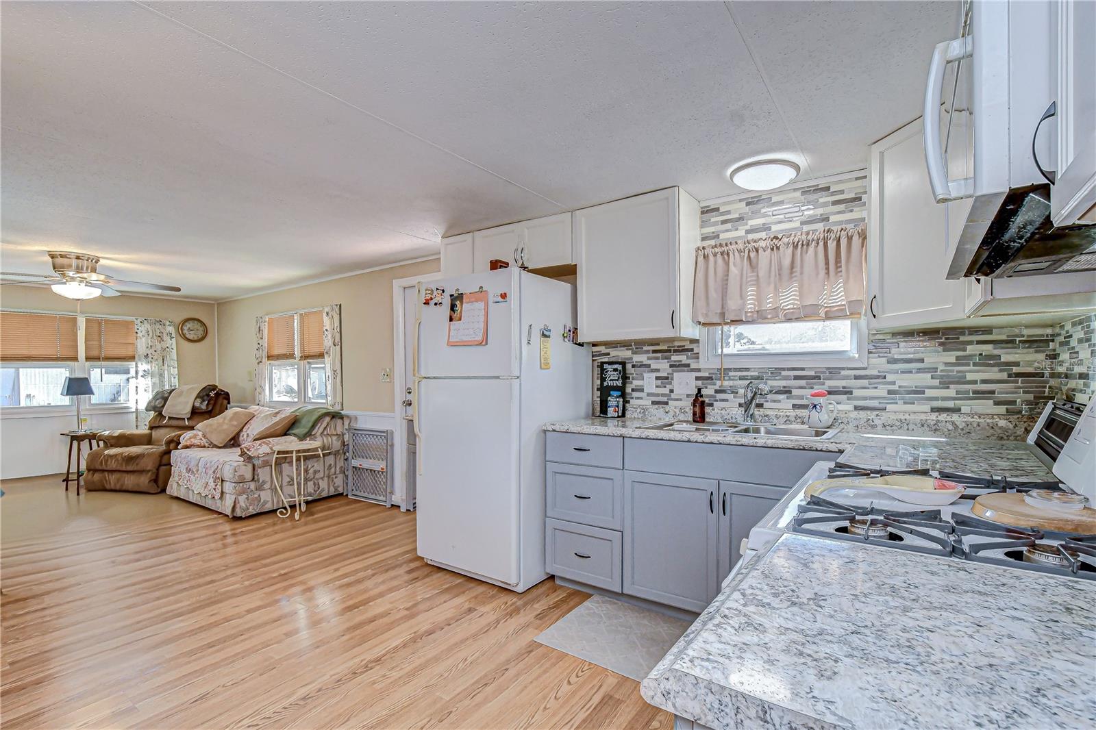 ZEPHYRHILLS COLONY CO - Residential