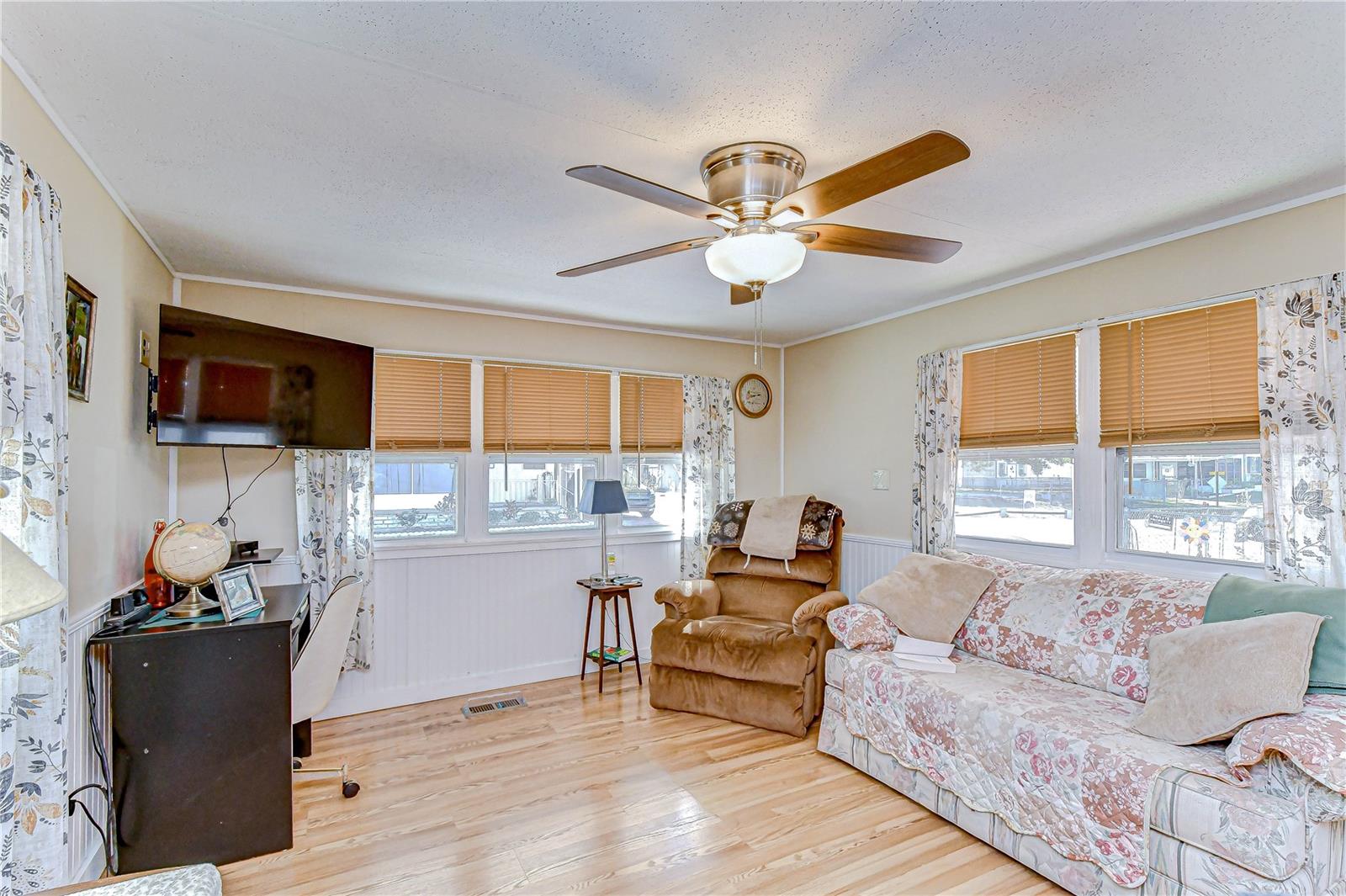 ZEPHYRHILLS COLONY CO - Residential