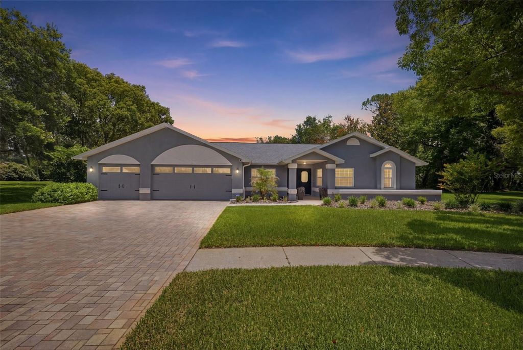 Photo of 322 Hollow Oak Court, Spring Hill, FL 34609 (MLS # W7886830)