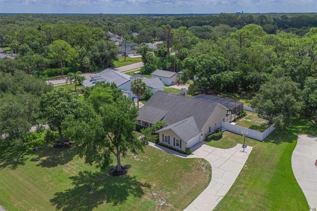 Photo of 305 Mill Run E, Bradenton, FL 34212 (MLS # A4698800)