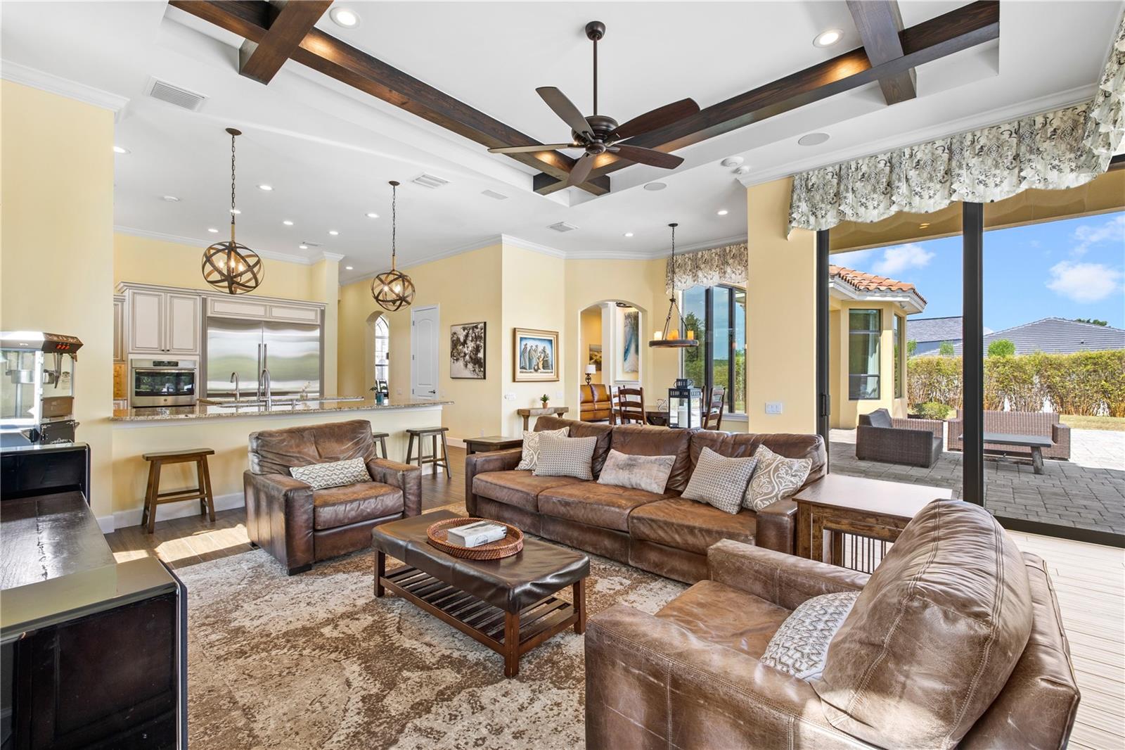 HEATHROW COUNTRY ESTATE - Residential