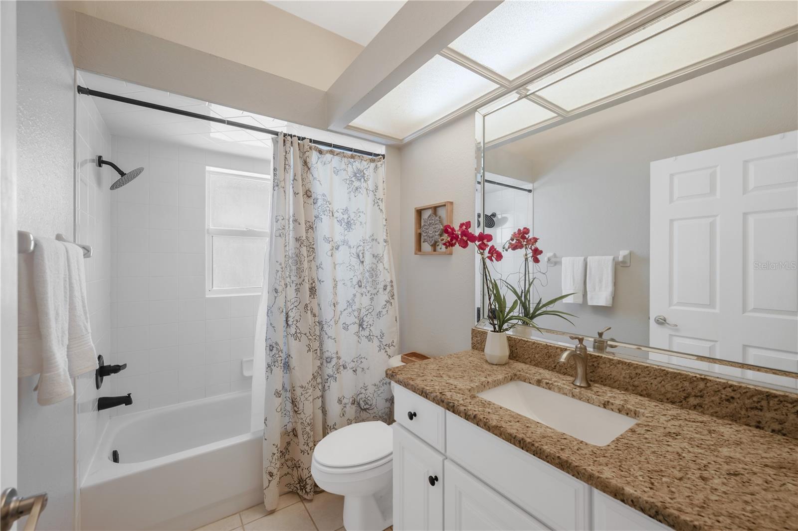 RUBY LAKE PH 04 - Residential