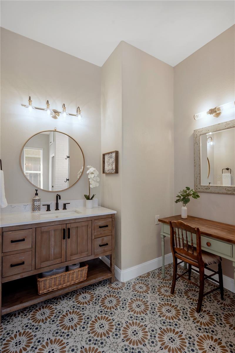 RUBY LAKE PH 04 - Residential