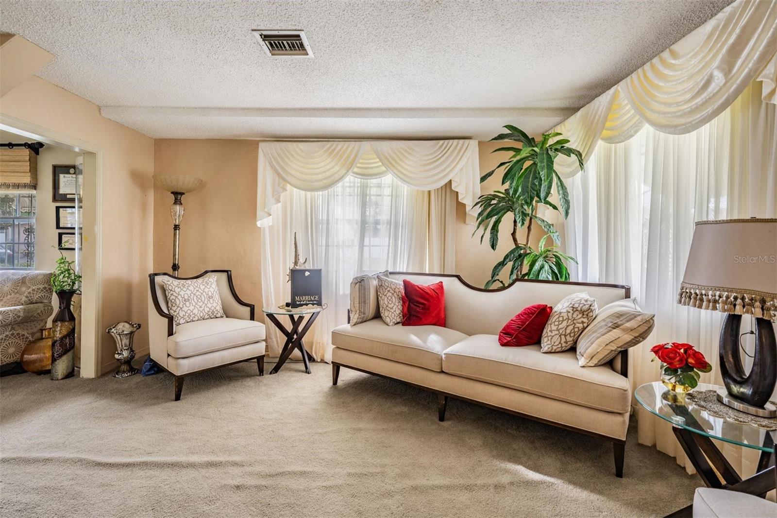 VILLA ST LOUIS - Residential
