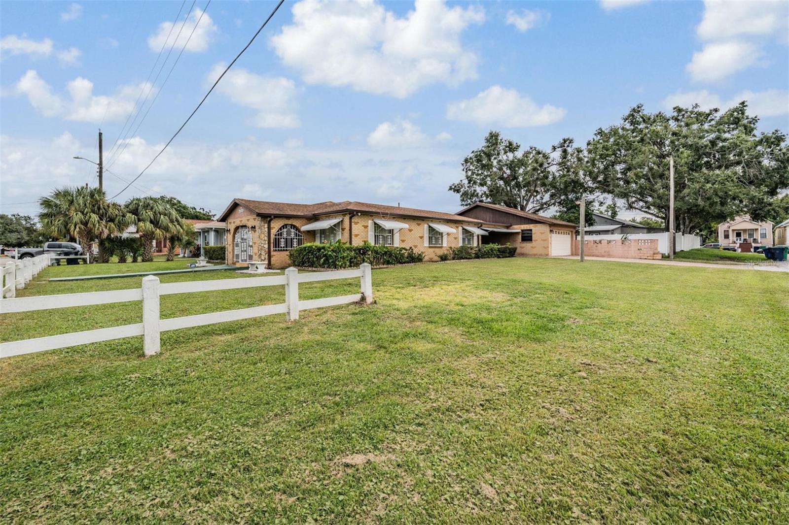 VILLA ST LOUIS - Residential