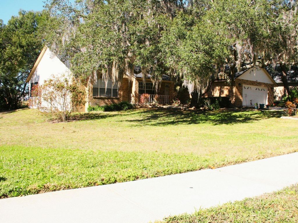 Photo of 130 Wood Ridge Trail, Sanford, FL 32771 (MLS # O6375034)