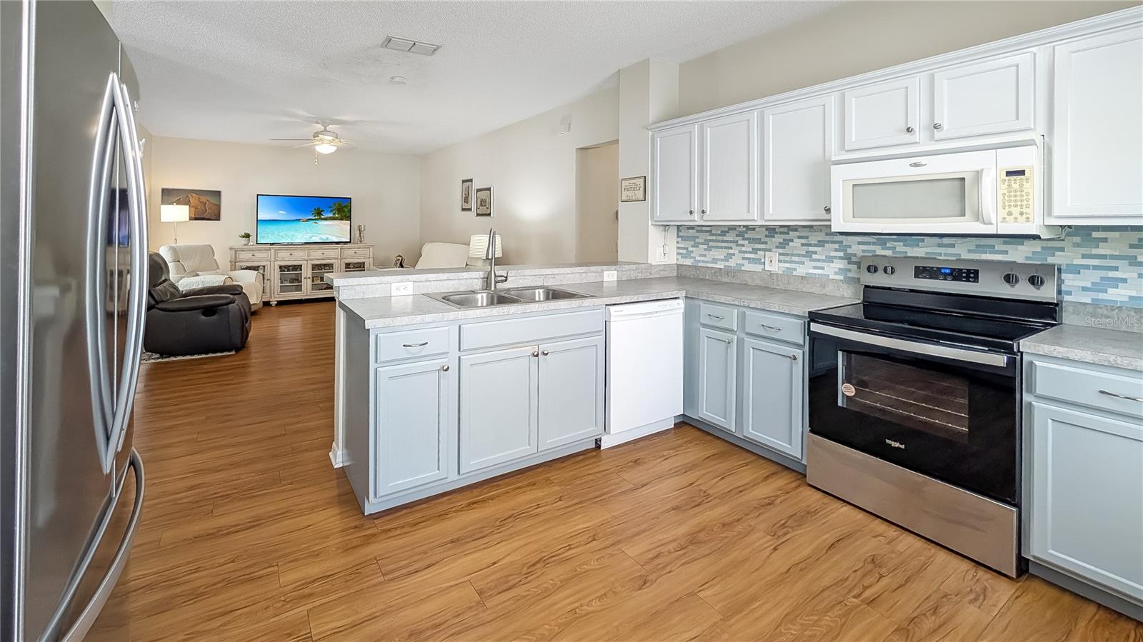 1002 JEATER BEND DRIVE