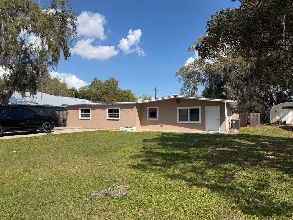 Photo of 811 S Randolph Avenue, Kissimmee, FL 34741 (MLS # O6398799)