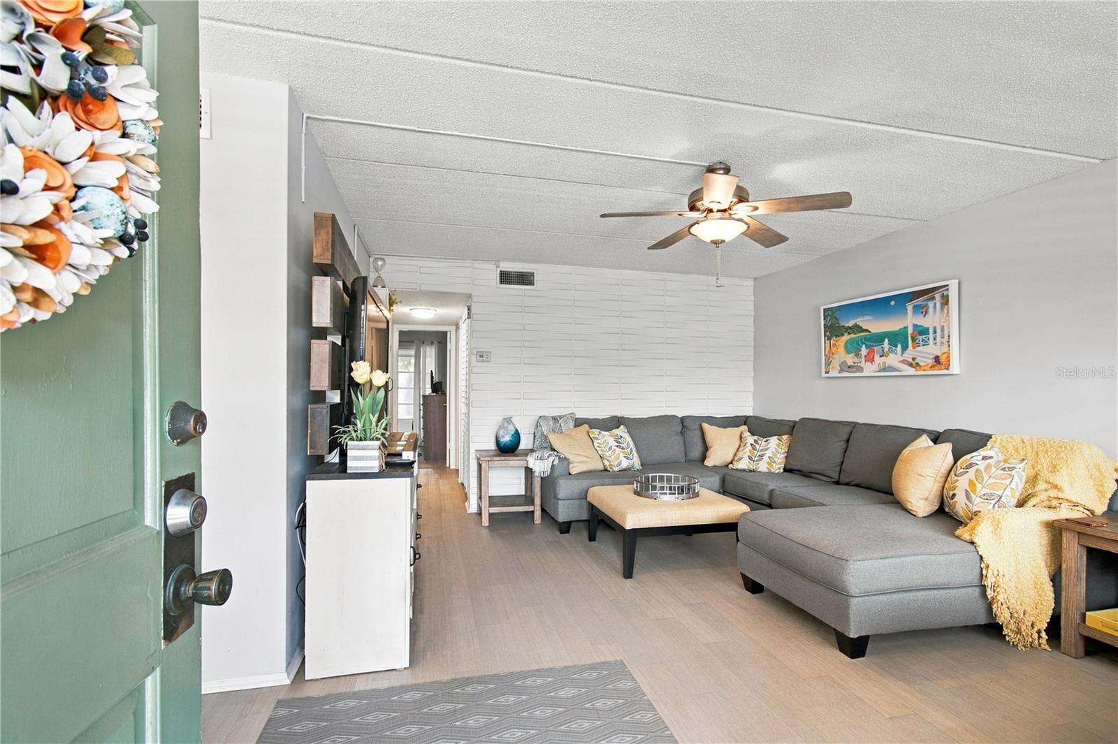 11620 PARK BOULEVARD 203