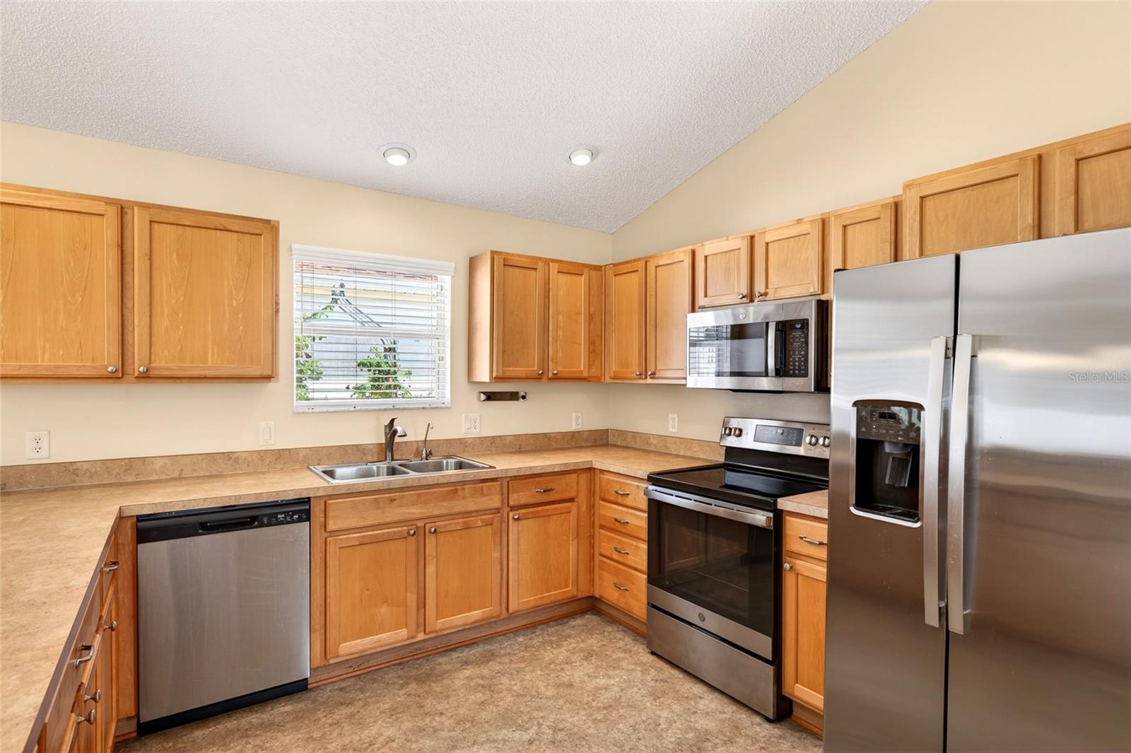 VILLAGES OF SUMTER CHERRY HILL VILLAS - Residential