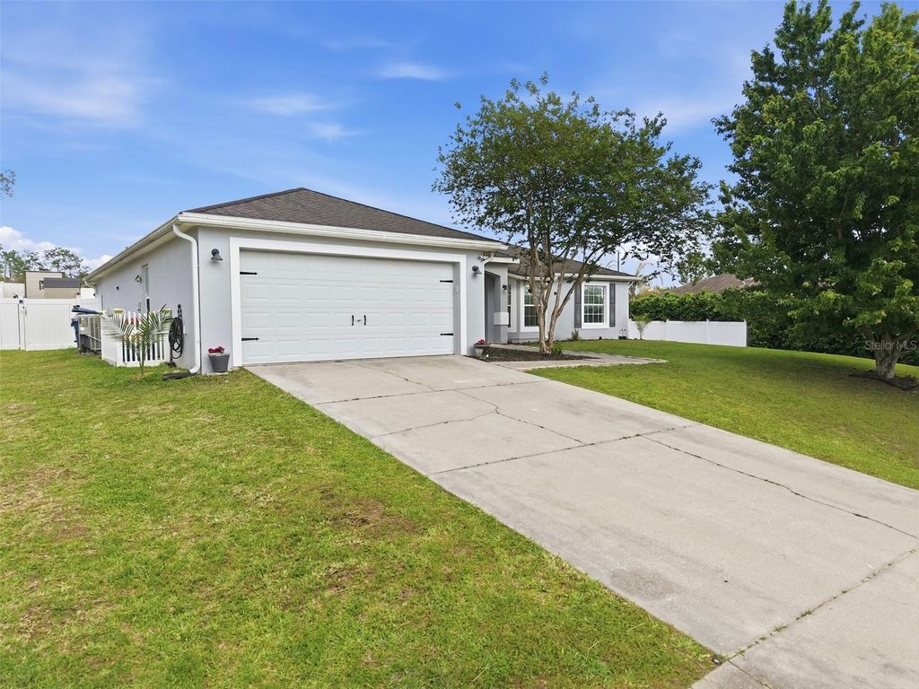 Photo of 15396 Fleetwood Road, Weeki Wachee, FL 34614 (MLS # W7884821)