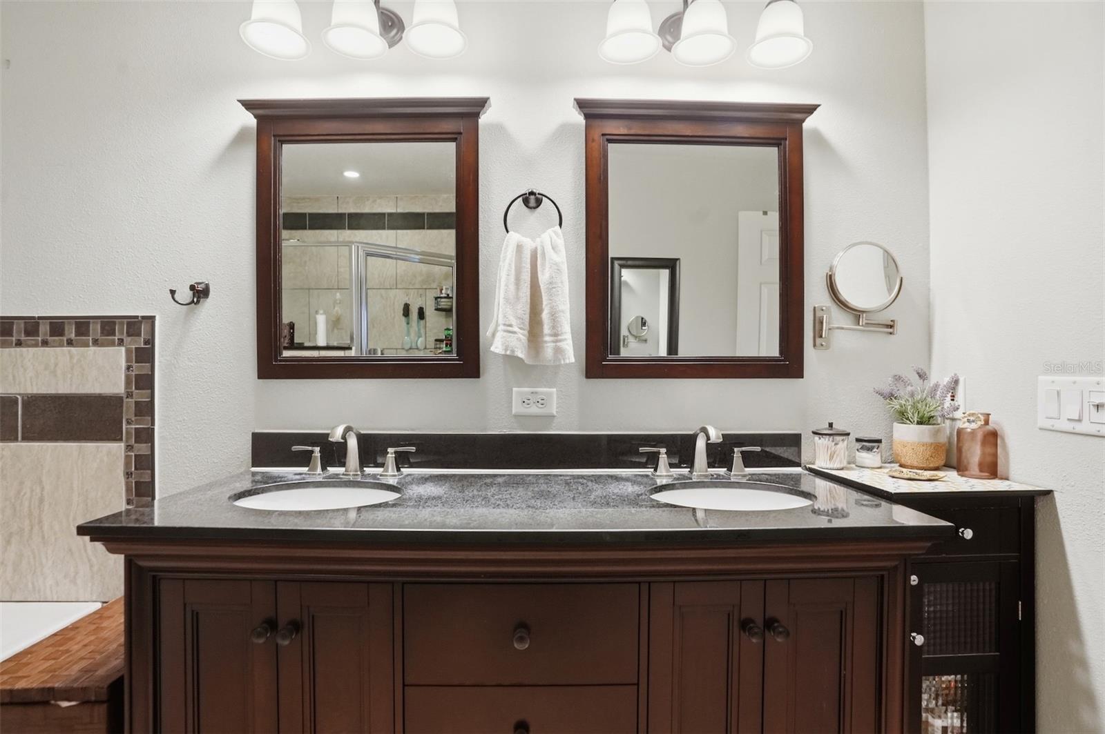 ROYAL HIGHLANDS UNIT 7 - Residential