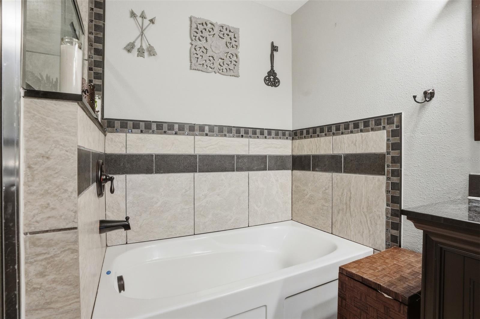 ROYAL HIGHLANDS UNIT 7 - Residential