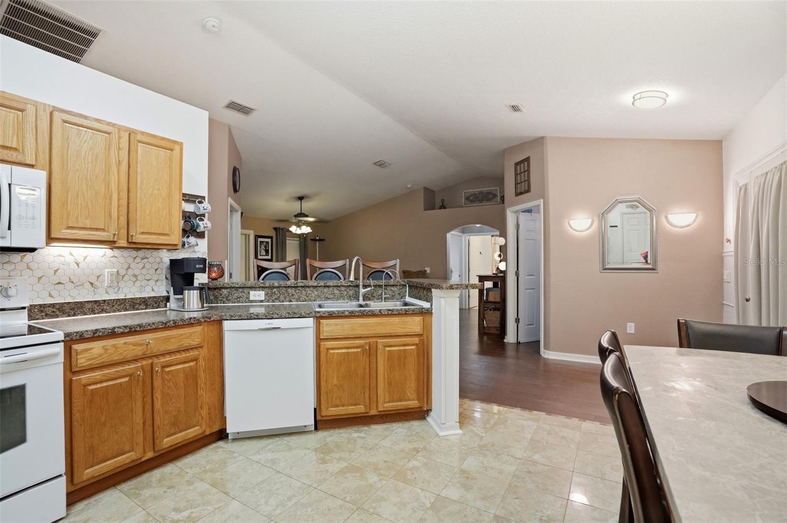 ROYAL HIGHLANDS UNIT 7 - Residential