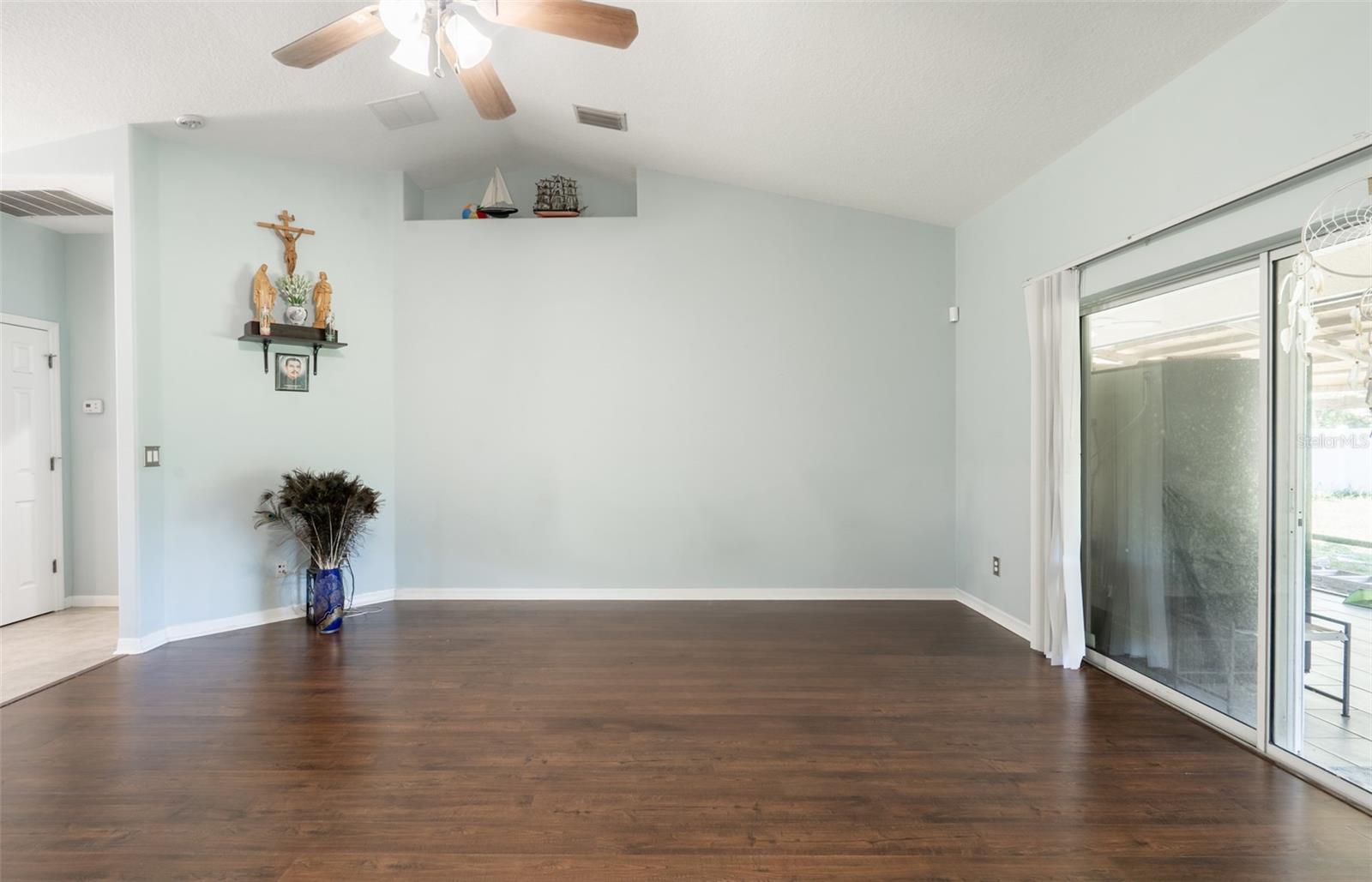 608 WILLARD AVENUE