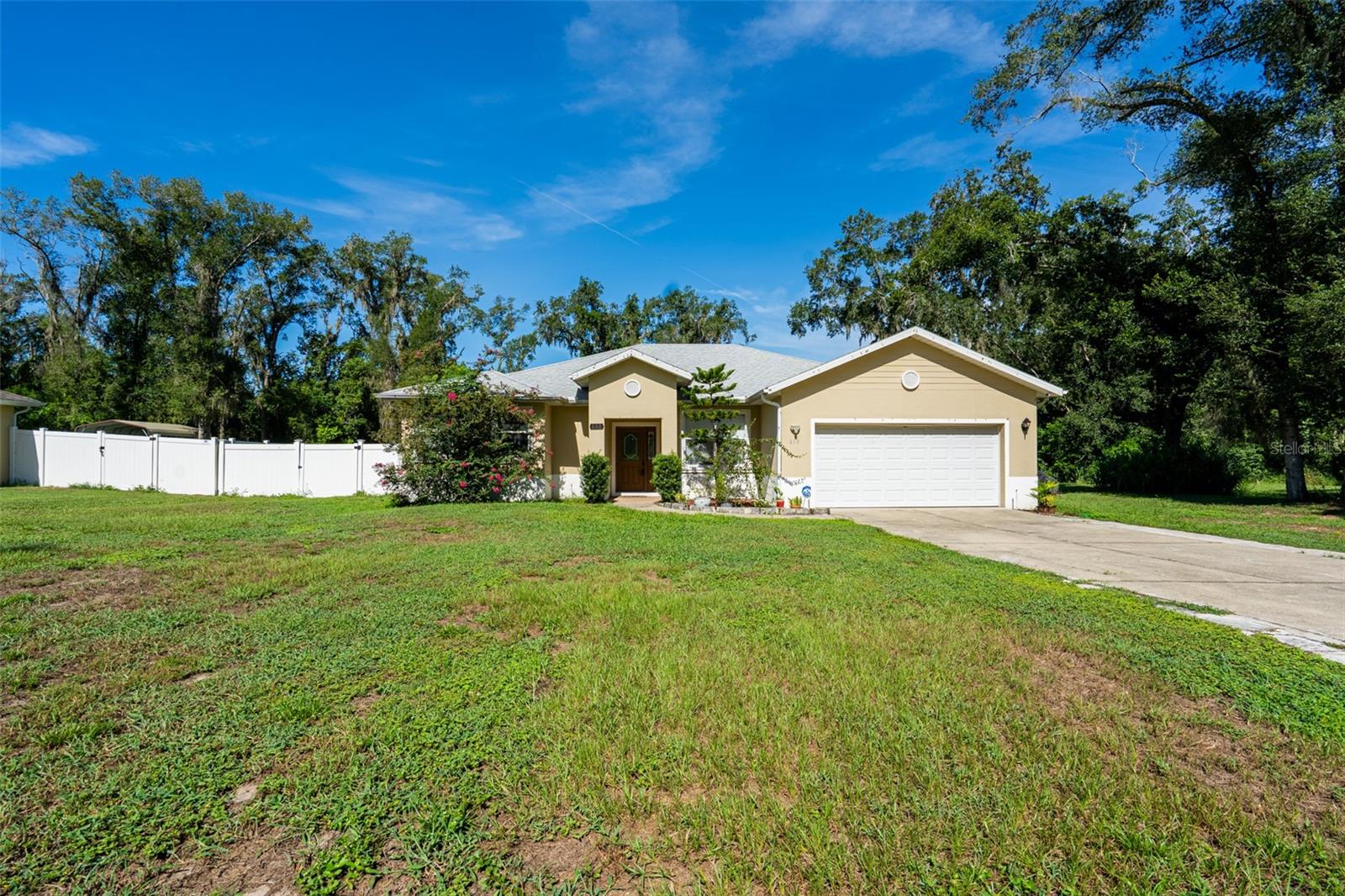 FRUITLAND PARK OAK FOREST - Residential