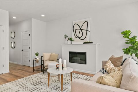 Tiny photo for 650 E Liberty Avenue, Mount Dora, FL 32757 (MLS # G5094719)