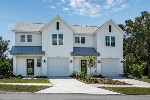 Tiny photo for 650 E Liberty Avenue, Mount Dora, FL 32757 (MLS # G5094719)