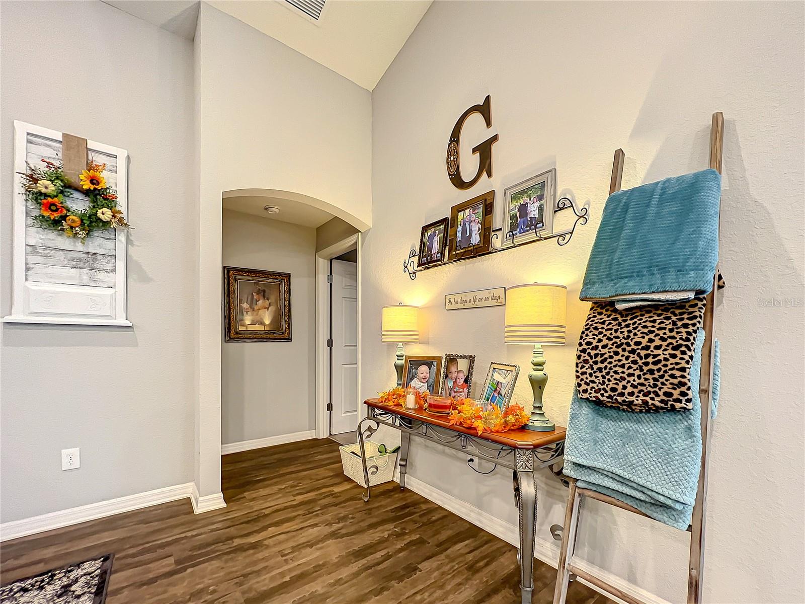 SUMMERCREST - Residential