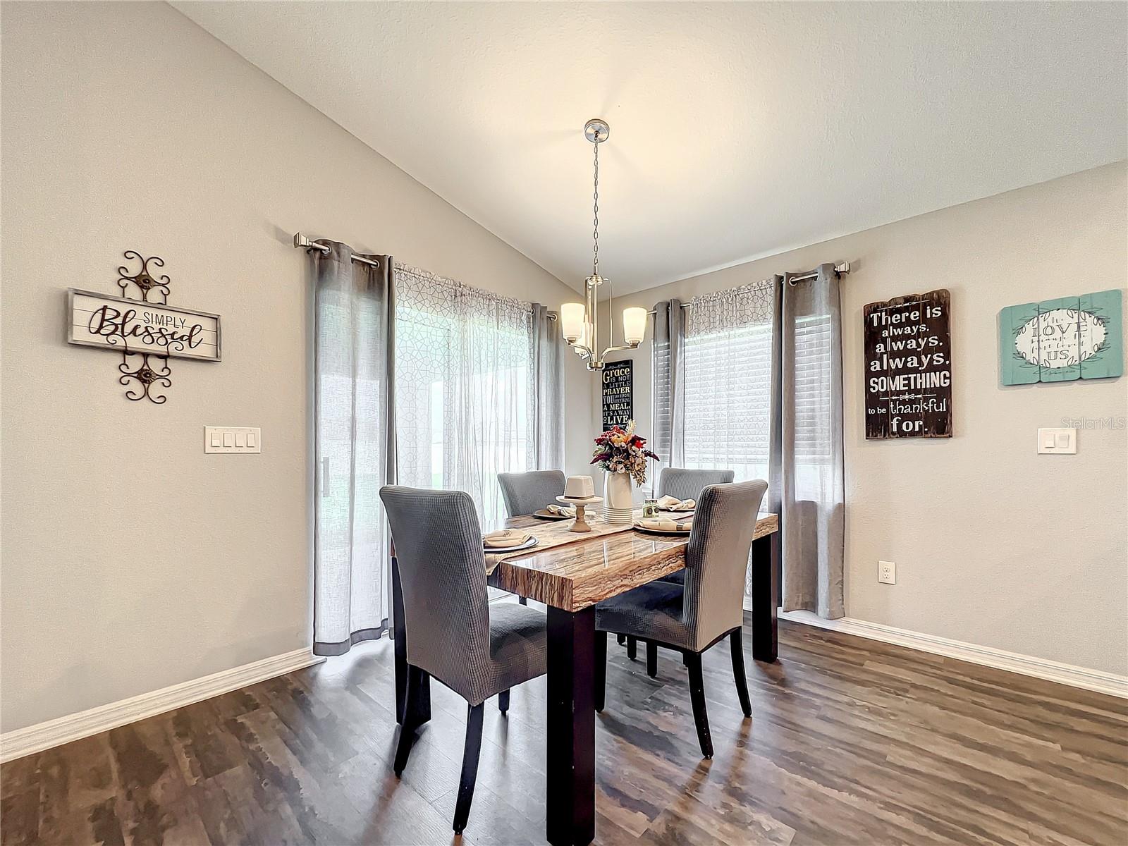 SUMMERCREST - Residential