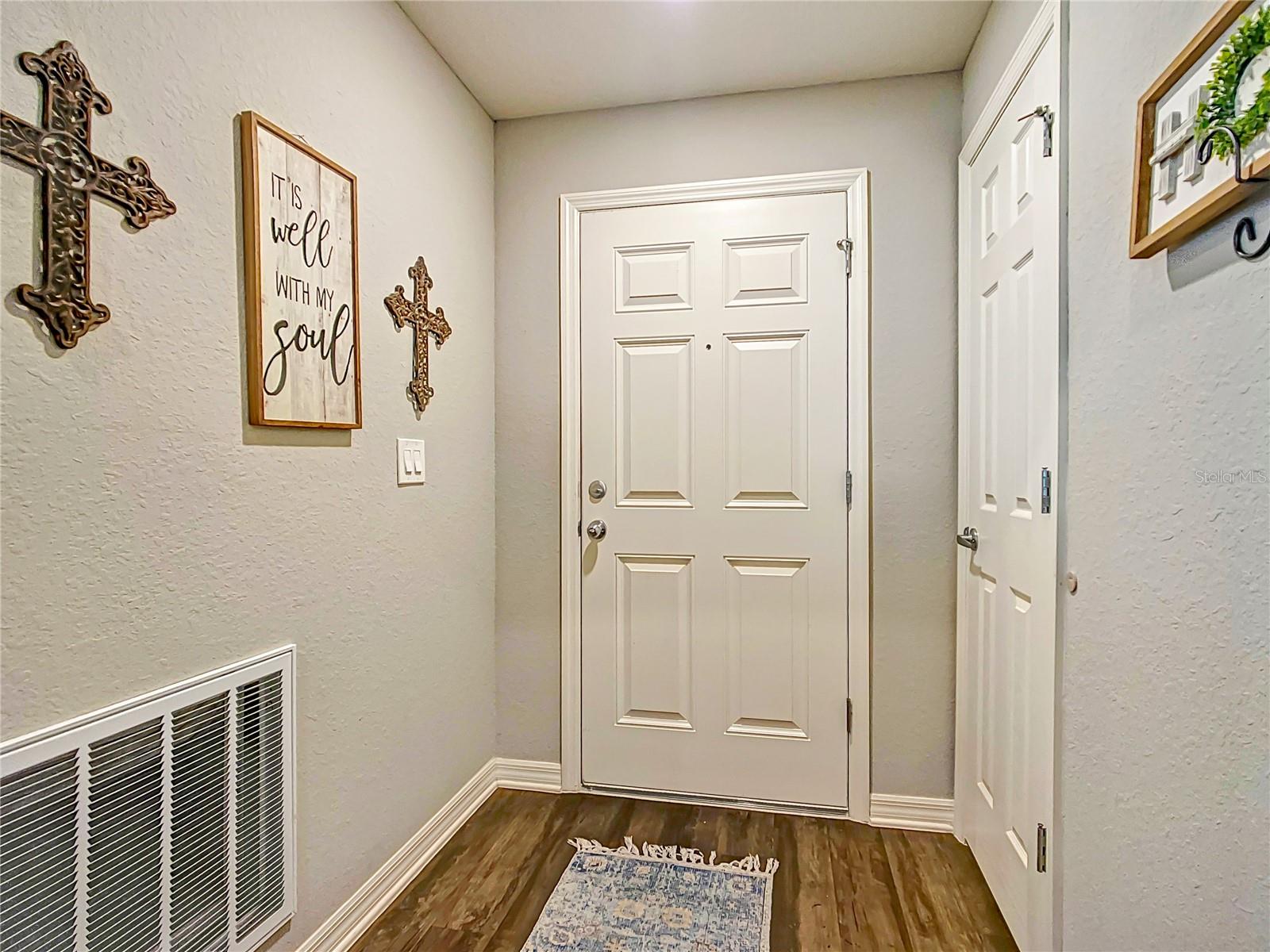 SUMMERCREST - Residential