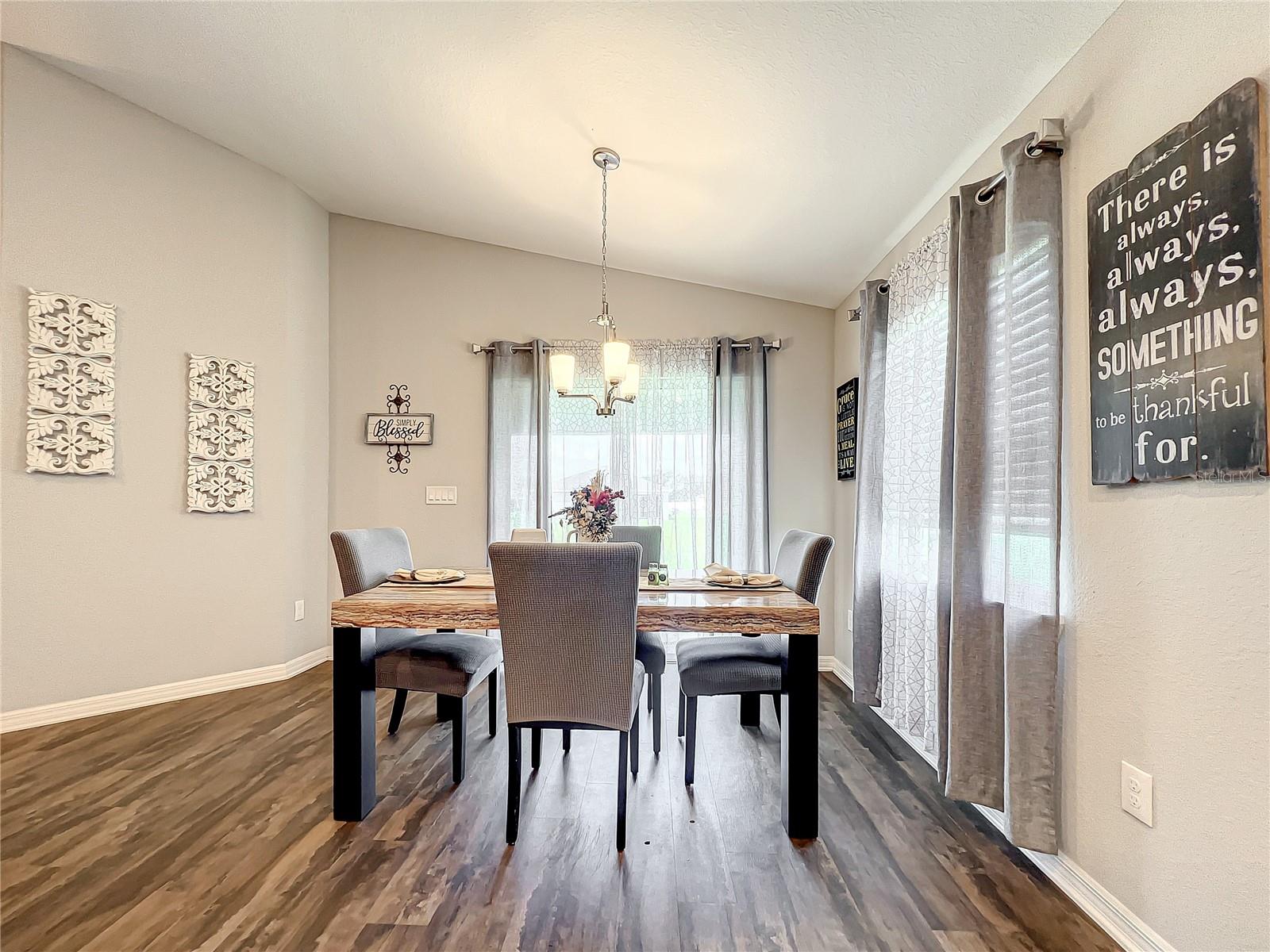 SUMMERCREST - Residential