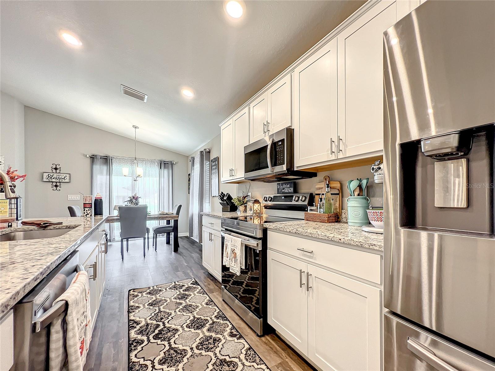 SUMMERCREST - Residential