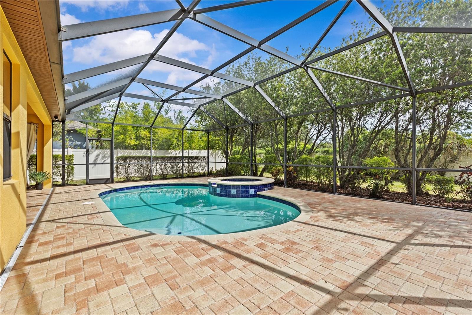CHANNING PARK - Residential