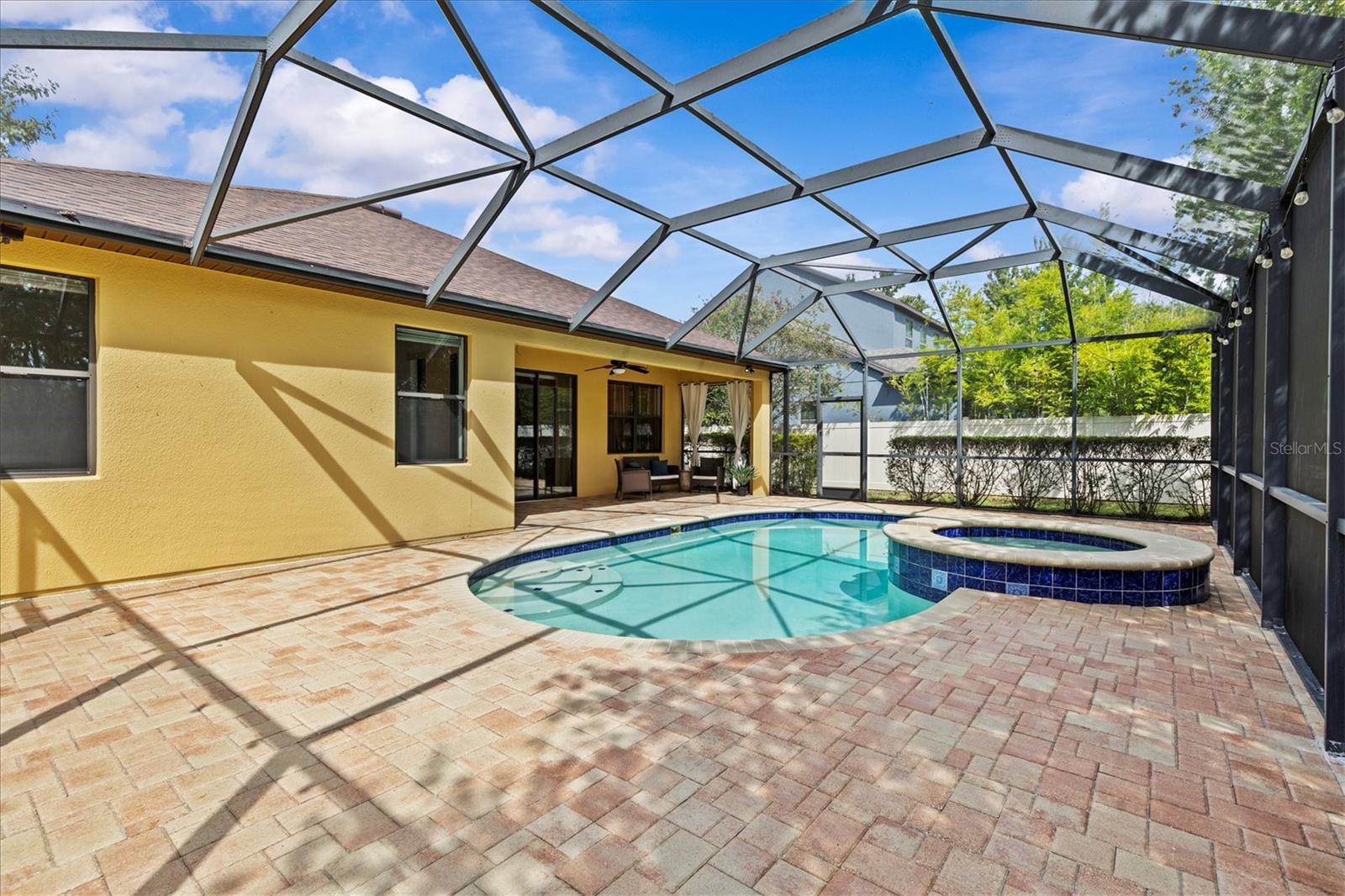 CHANNING PARK - Residential