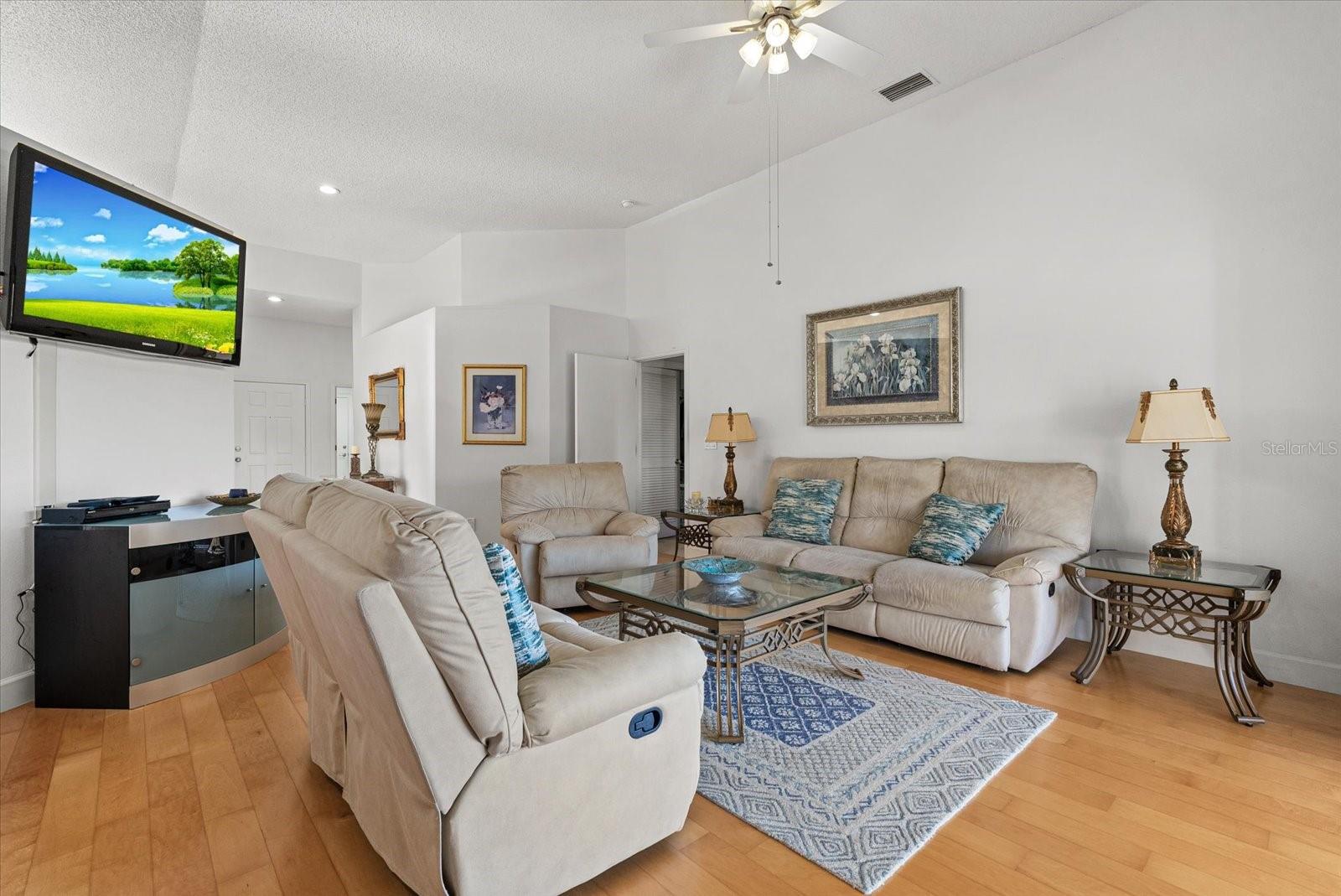 VILLAS AT DEER CREEK - Residential