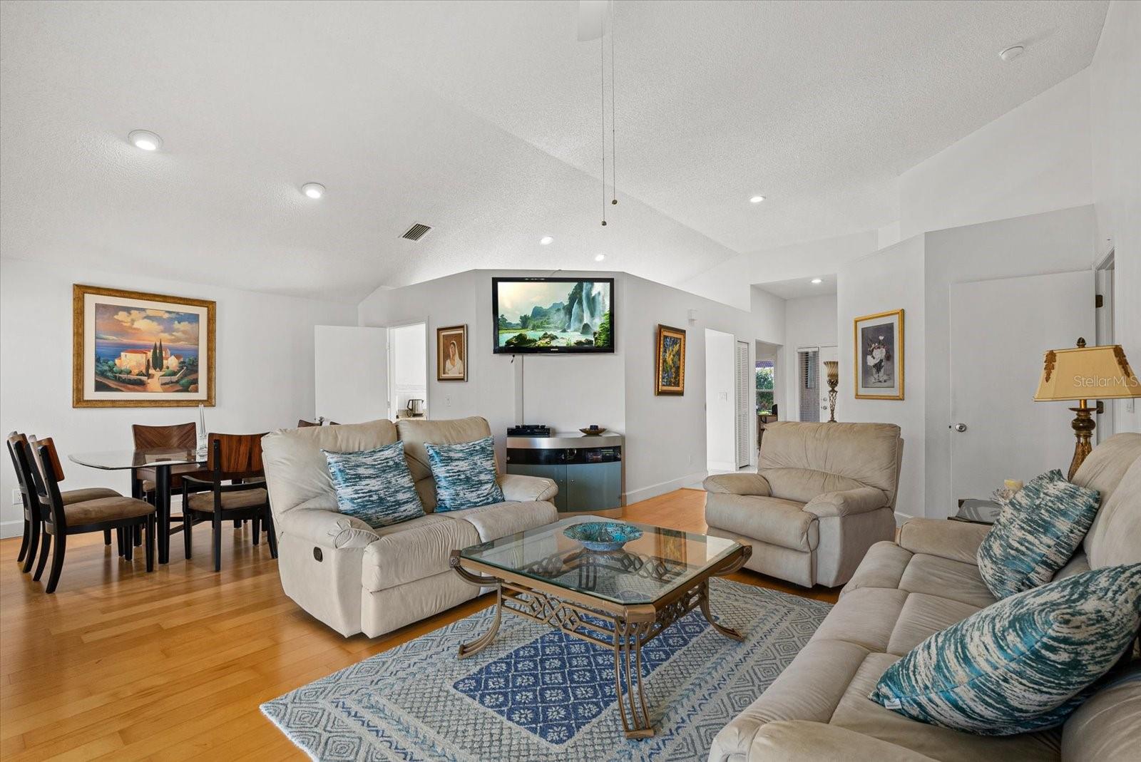 VILLAS AT DEER CREEK - Residential