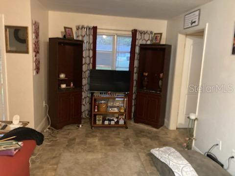 HILLTOP MANOR - Residential Income