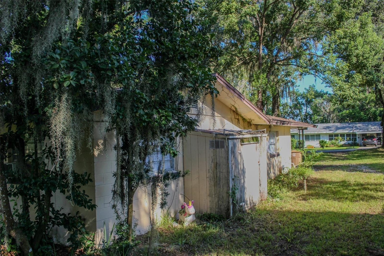 HILLTOP MANOR - Residential Income