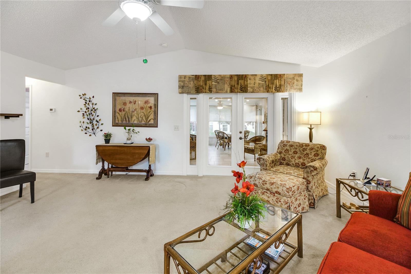 909 EAGLES LANDING